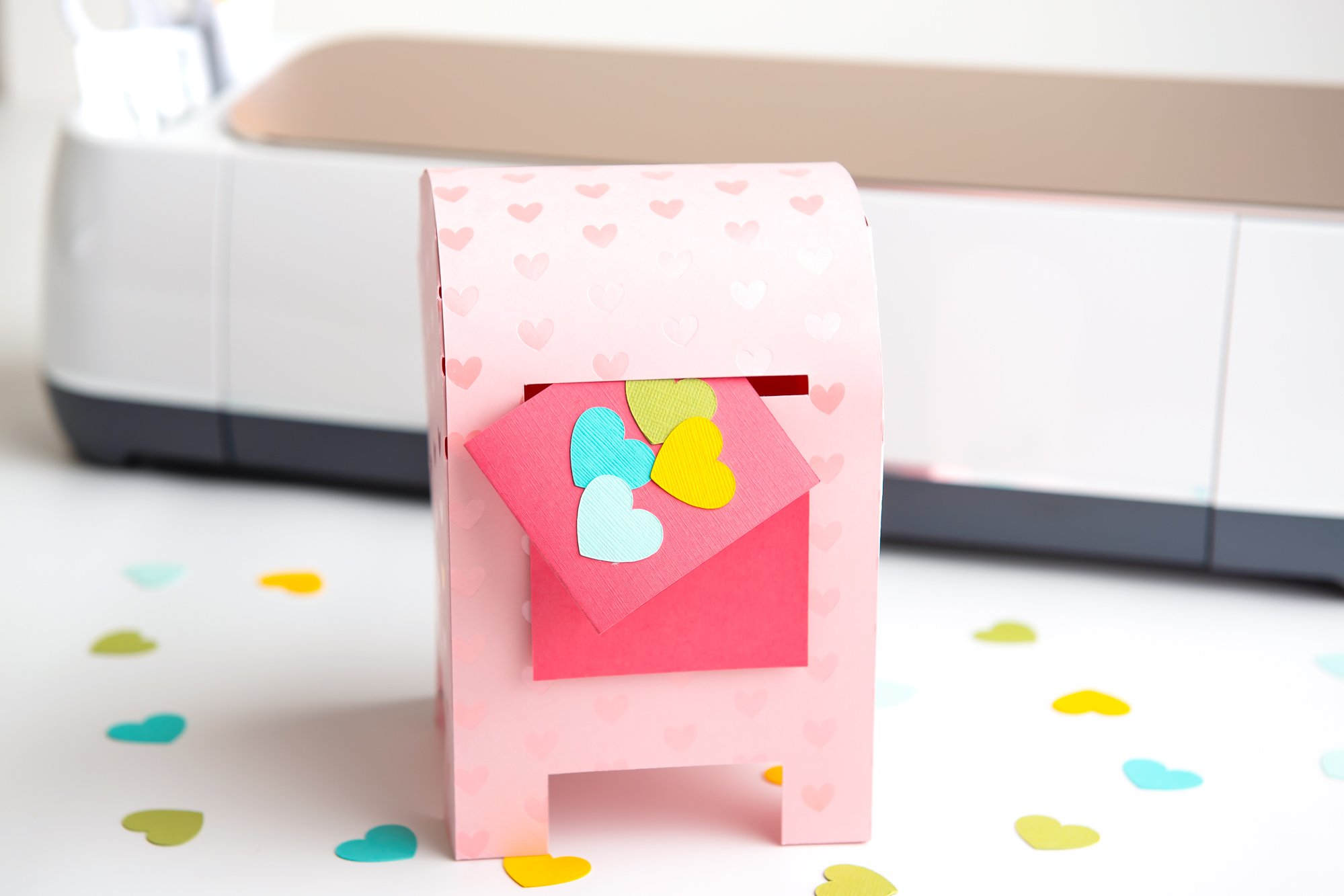 DIY Valentine&039s Day Box with the Cricut – Hey, Let&039s Make Stuff