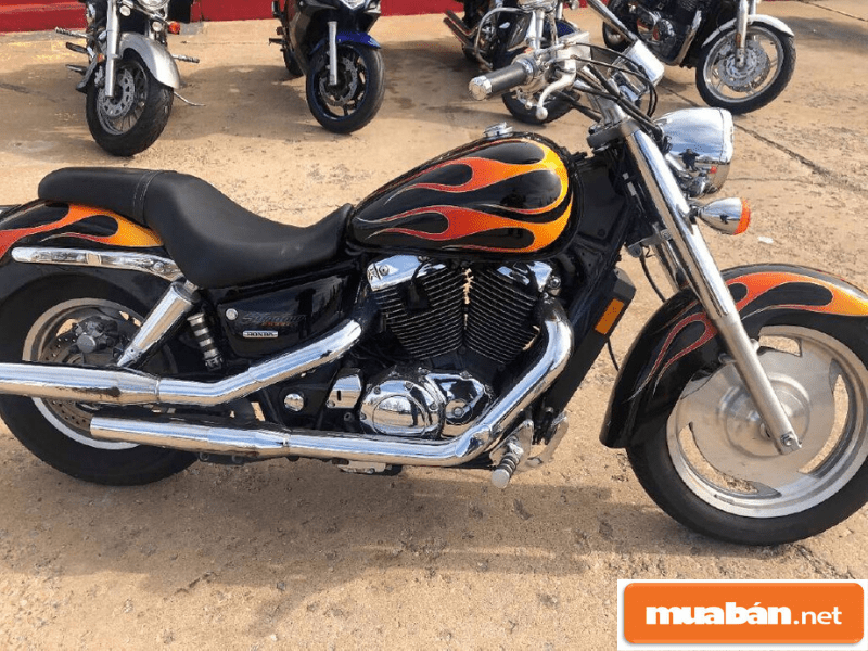 Honda shadow phoenix 400