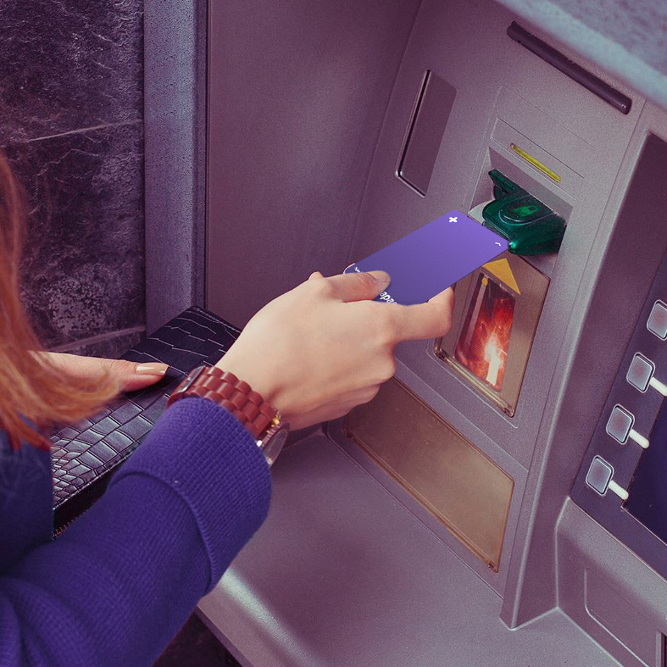 Những lưu ý khi thực hiện thao tác rút tiền ATM